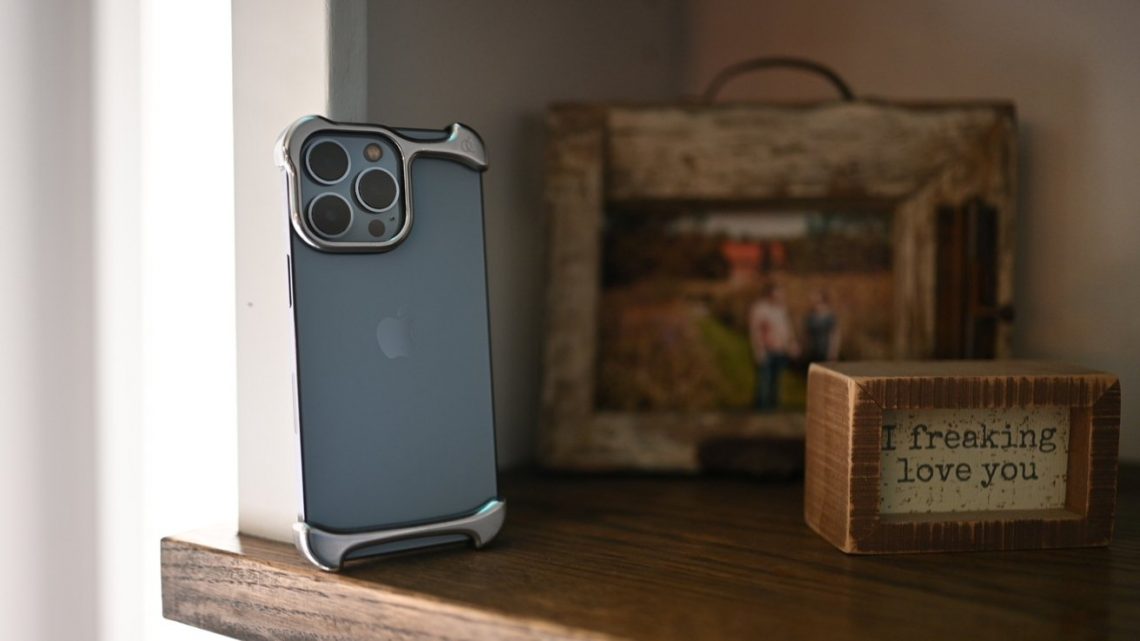 Arc Pulse case review: The best case for those who prefer naked iPhones